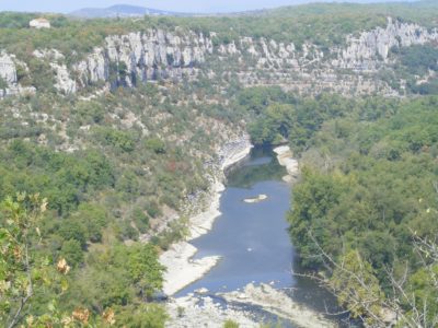 Rivière Ardèche à Chauzon